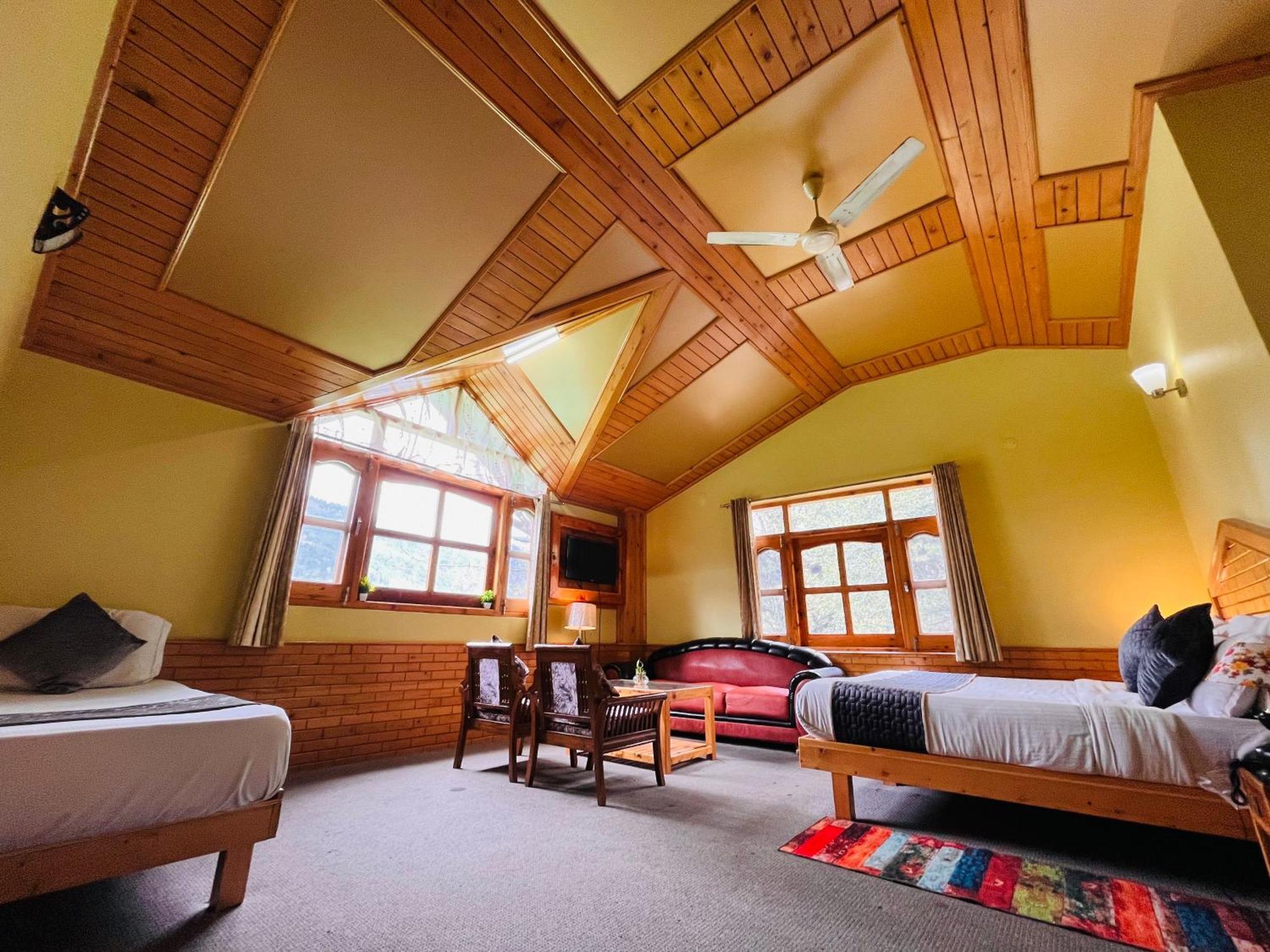The Hollywood Vibes - #Riverview #Premium Rooms #Prime Location #Most Awarded #Parking #Top Rated #Open Terrace #Best Selling Hotel In Manali 외부 사진