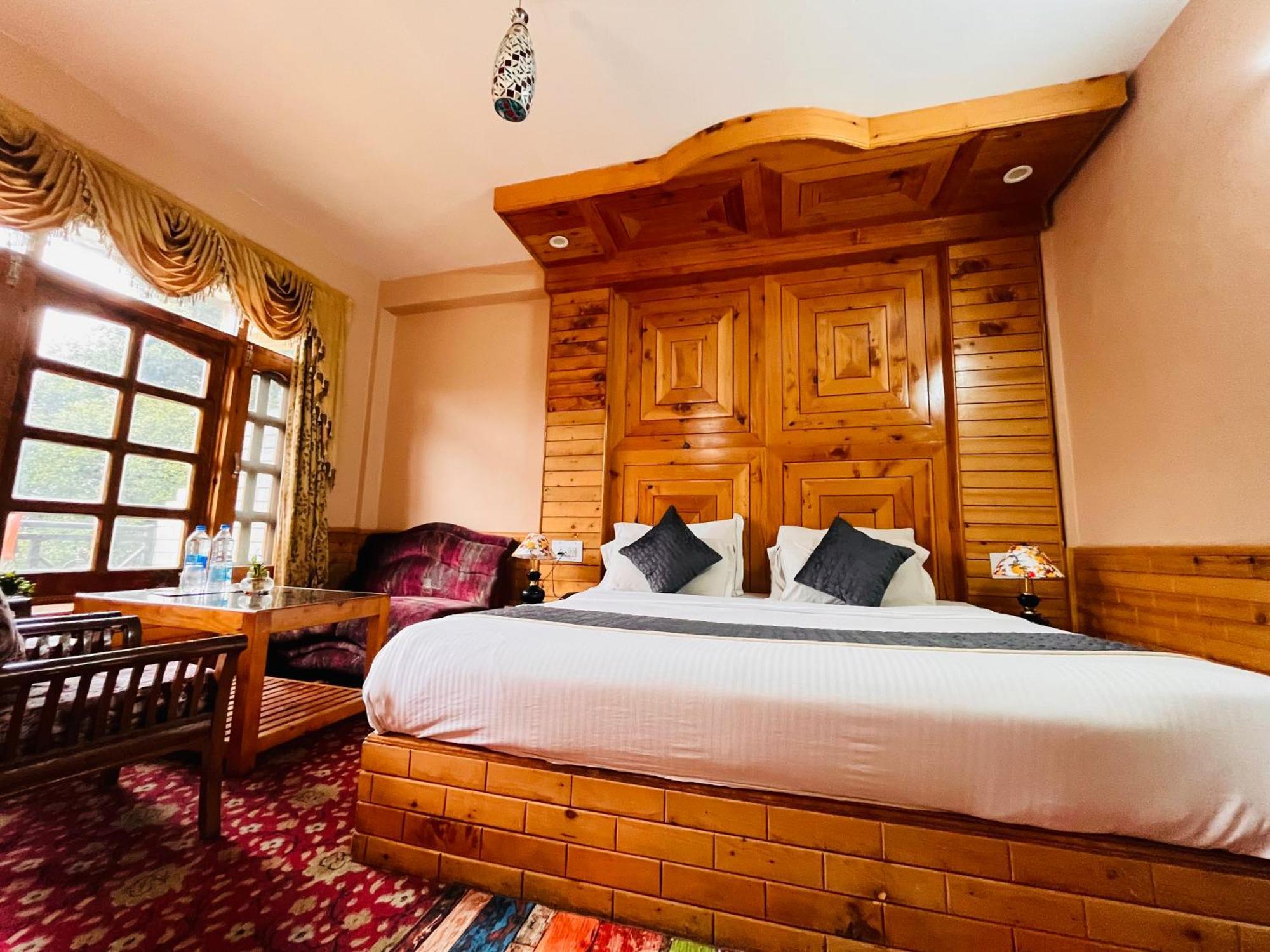 The Hollywood Vibes - #Riverview #Premium Rooms #Prime Location #Most Awarded #Parking #Top Rated #Open Terrace #Best Selling Hotel In Manali 외부 사진